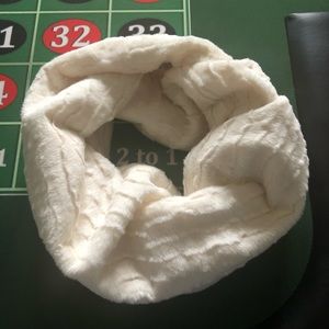 Warm and fuzzy scarf
